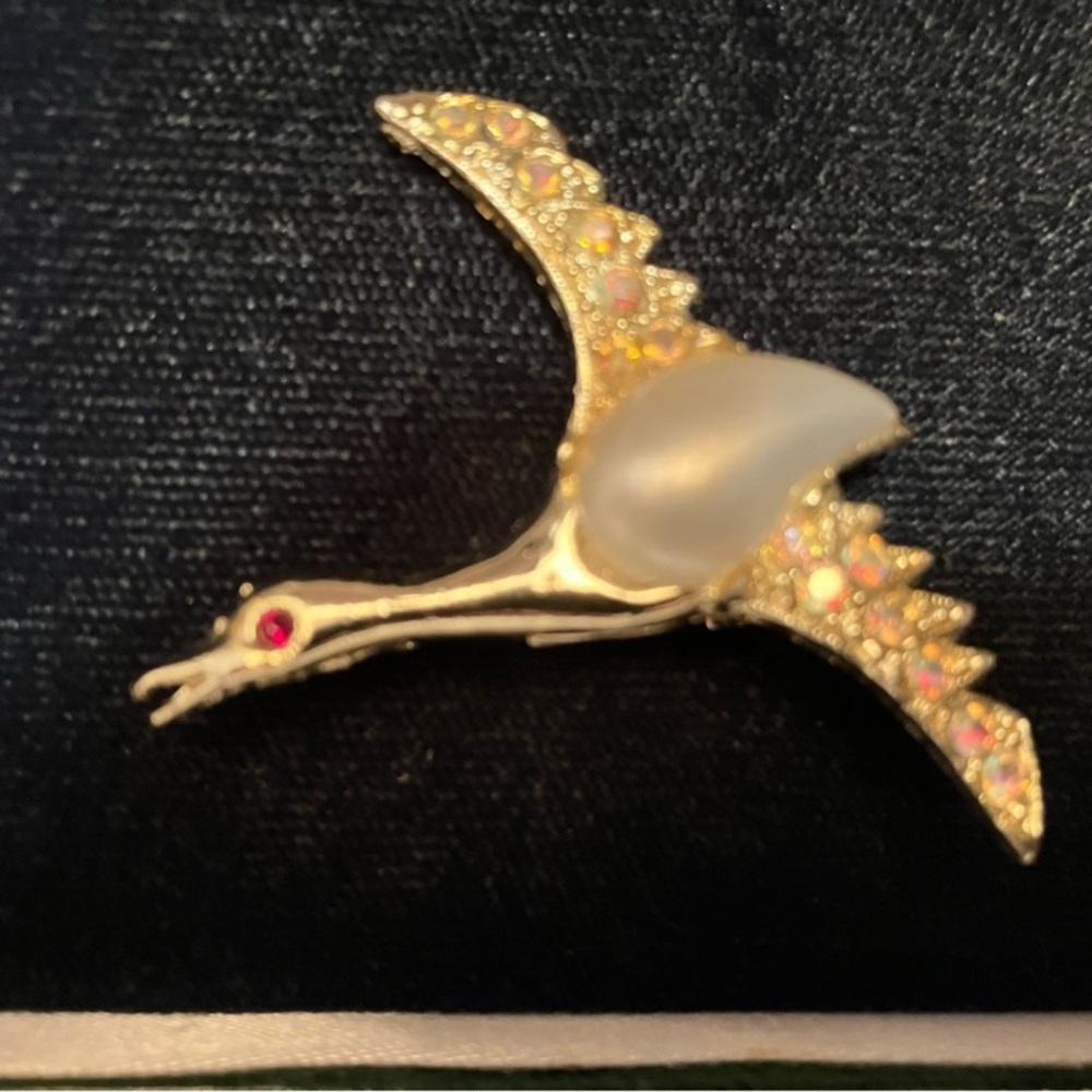 Elegant Gold and White Swarovski Bird Brooch